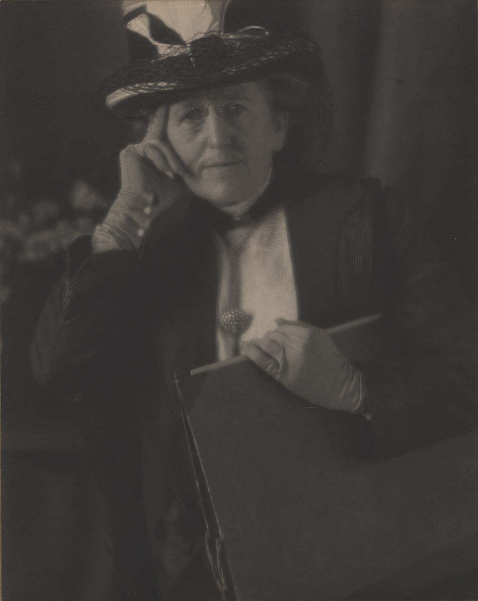 Gertrude Käsebier, c. 1905 Unidentified photographer, Public domain, via Wikimedia Commons