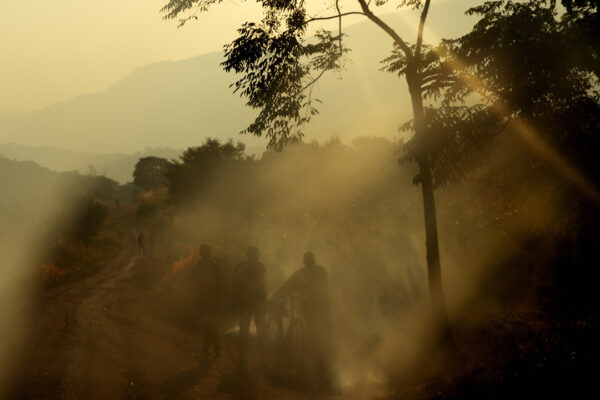 Scenes on the road to Kasakula authority in the district of Ntchisi. From the series "Pang'Ono Pang 'Ono" originally commissioned by WaterAid, 2022.